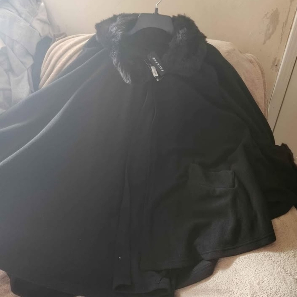 Elegant Black Cape Coat , Fur Trim, Nwt■ Firm
